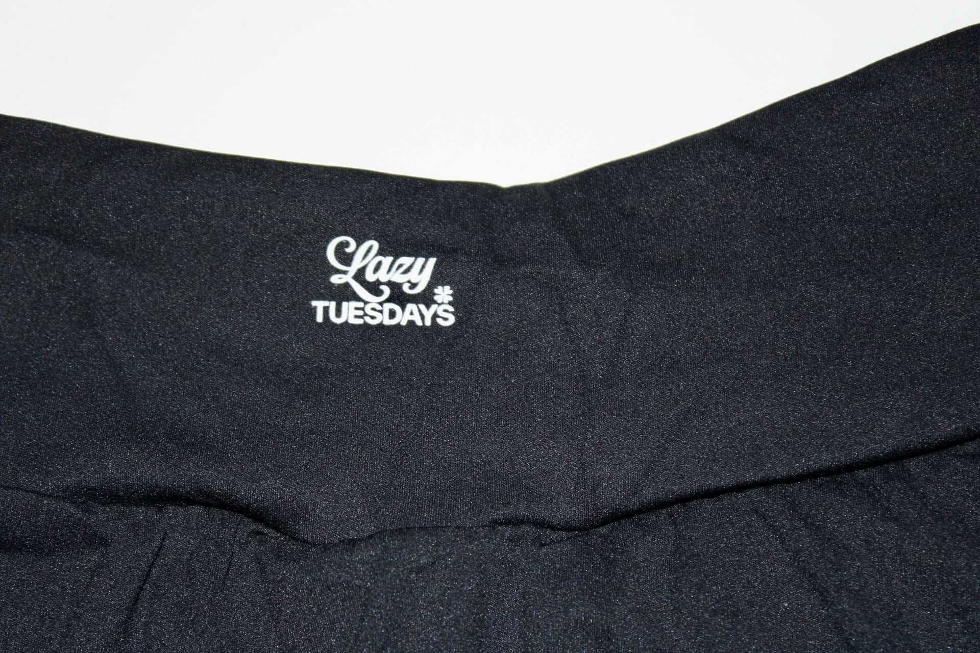 womens everest golf skirt in black logo detail